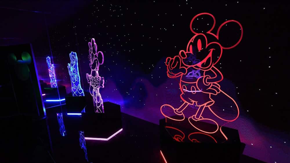 Immersive Characters inside Disney Real-time Interactive 3D-Experience