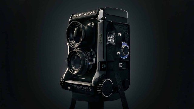 Mamiya C330 CGI Render - Twin‑Lens Reflex Camera 3D Visualization