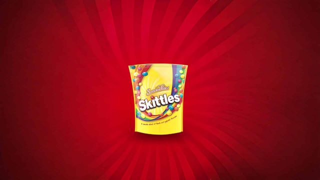 Skittles Smoothies - Digital Six‑Sheet Motion Graphics